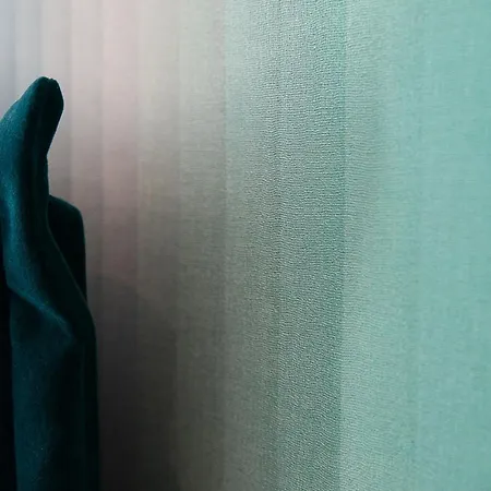 On The Couette-café